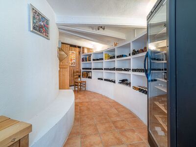 Wat een sfeervolle villa en wat een uitzicht! Met verhuurlicentie.