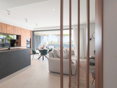Riant.. wat een ruimte in deze villa en wat een locatie!