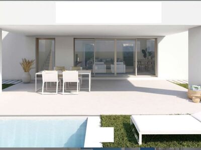 Luxe villa in Ibiza stijl,  inclusief zwembad