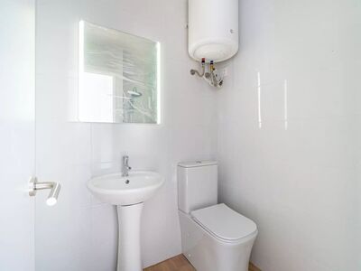 Schakelwoning, geheel gerenoveerd en dichtbij zee