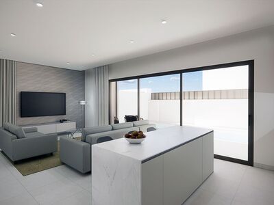 Begane grond met zwembad, etage met jacuzzi