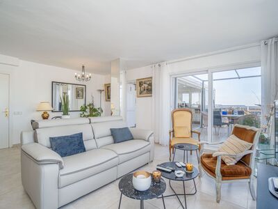 penthouse met groot terras en zicht op de haven. Garageplaats