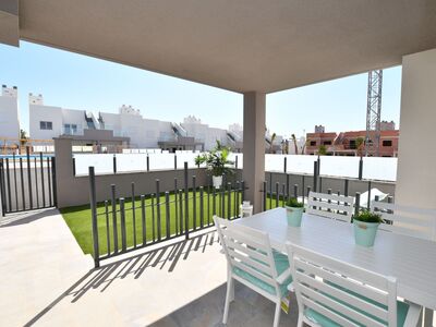 Appartementen met tuin of dakterras... fraaie tuin en zwembad