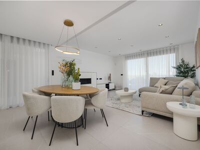 Fantastische villa, garage, zwembad, zicht op zoutmeer