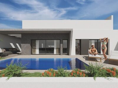 Fantastische villa, garage, zwembad, zicht op zoutmeer