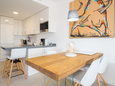 Hoek appartement, dichtbij zee, instapklaar