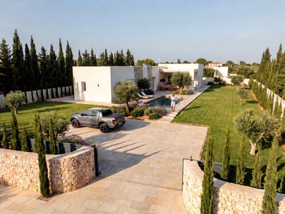 Prachtige villa, rustig gelegen, 580 m2 grond