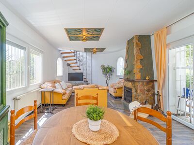 Karakteristieke villa in het levendige Empuriabrava