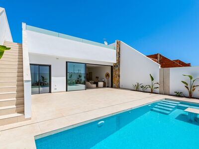 Fraaie villa's met bijzonder zwembad én een dakterras