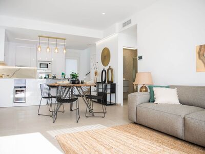 6202 Vrijstaande villa, luxe afgewerkt, dichtbij 2 stranden.