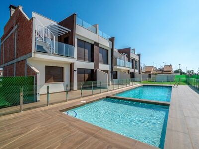 Ideale ligging, dichtbij centrum, 1.3 km van strand