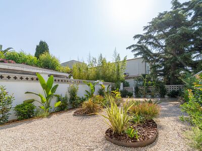 appartement,150 m van zee, grote tuin, incl. meubels