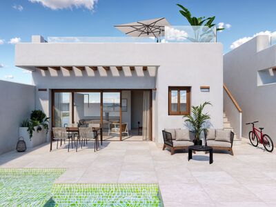 Vrijstaande villa met zwembad en dakterras