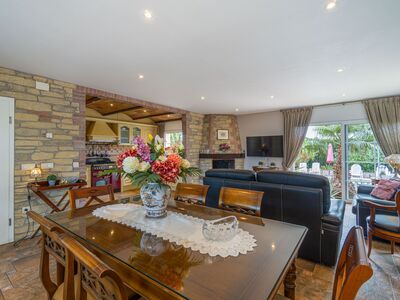 Grote villa met verhuurvergunning