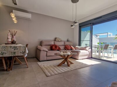 Bestaand penthouse met mooi uitzicht. De moeite waard!