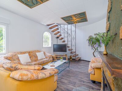 Karakteristieke villa in het levendige Empuriabrava