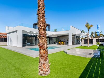 Luxe villa's in mooi resort, nabij golfbaan