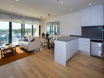 Zeer ruime woningen, gezamenlijk zwembad