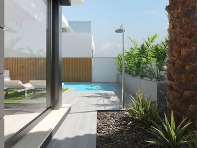 Prachtige, rijk aandoende villa met zwembad