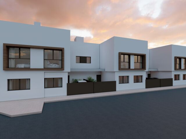 Ruime schakelwoning, bij centrum, vele extra's!