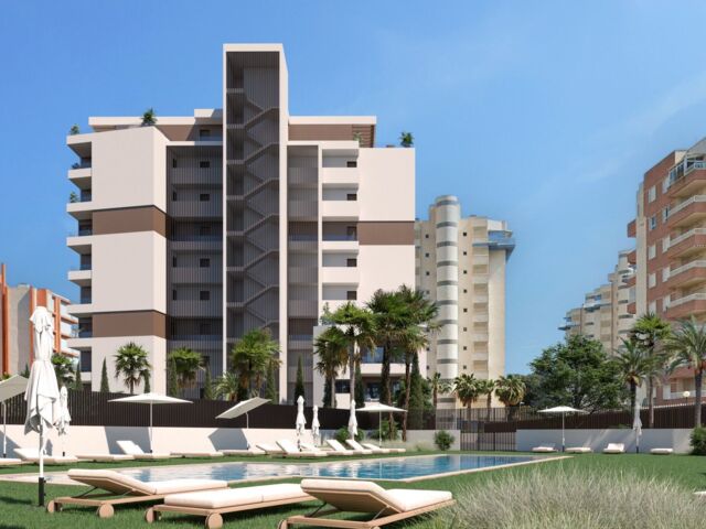Penthouses, dichtbij centrum, lopend haven en strand