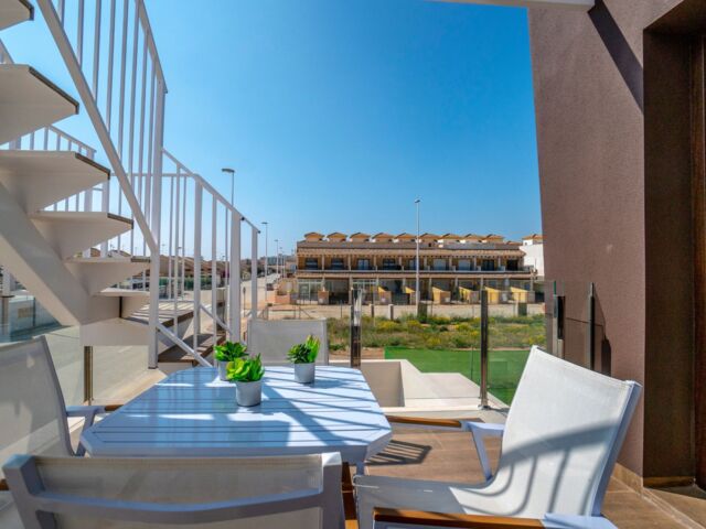 Dakterras, 1,3 km van het strand en bij centrum