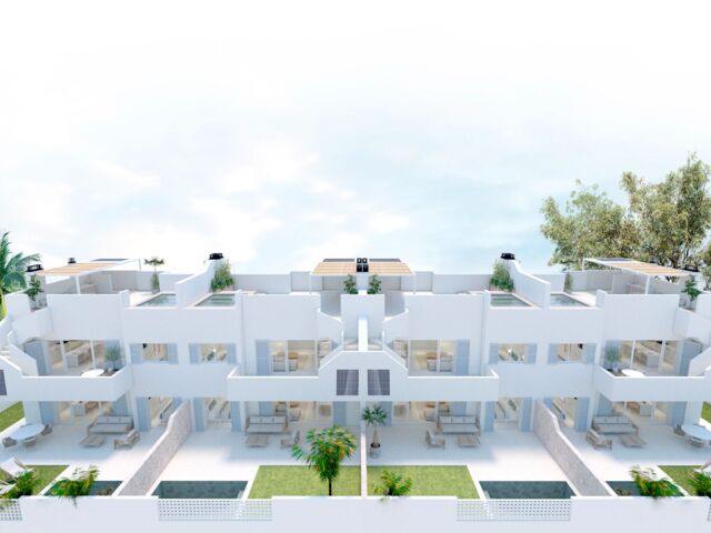 Penthouse met eigen zwembad op het dakterras
