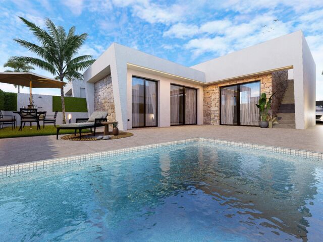 Villa op fijne locatie met zwembad en dakterras