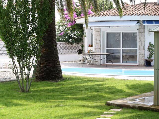 Heel charmante villa op een groot grondstuk